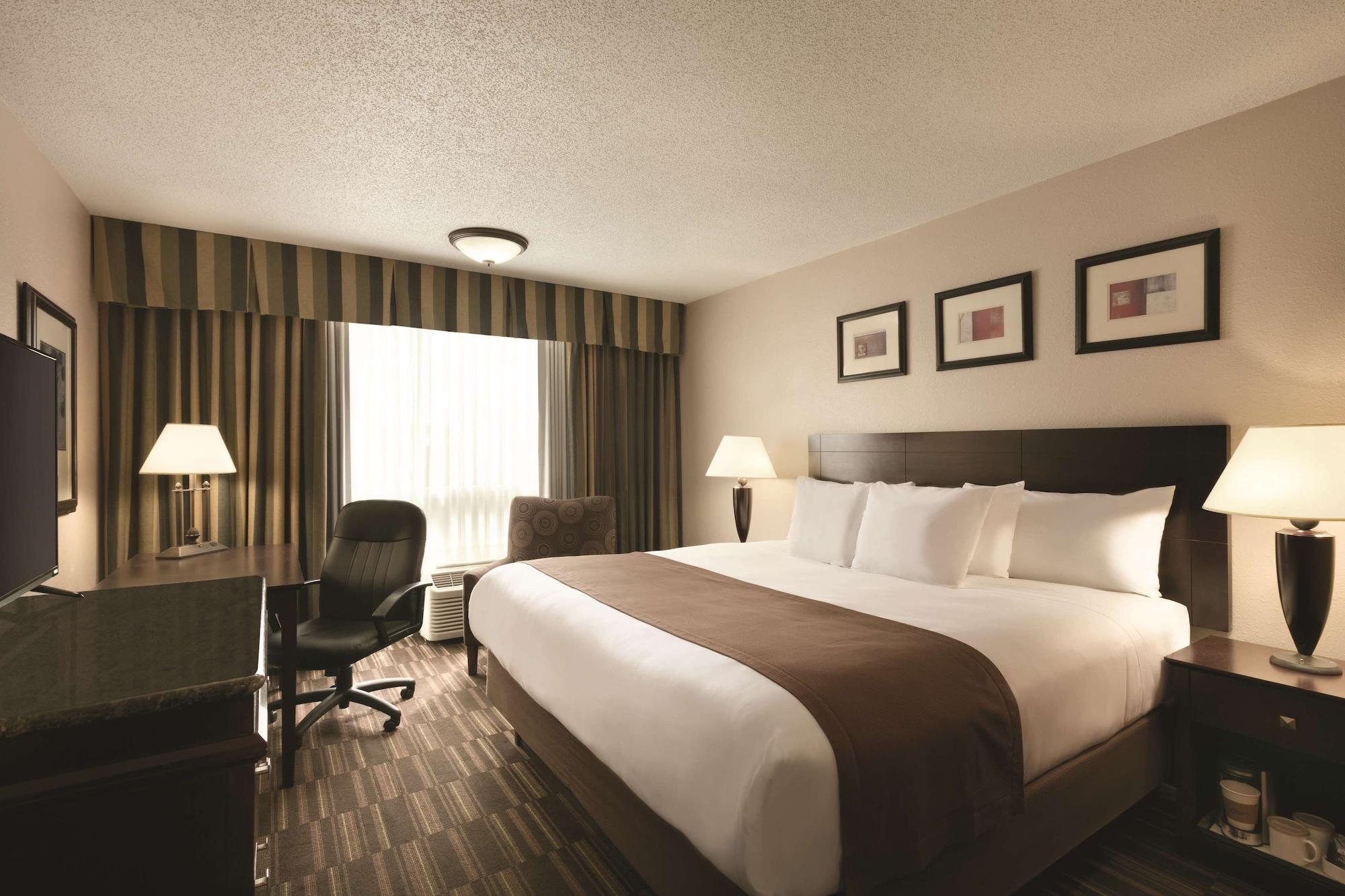Radisson Hotel Louisville North Jeffersonville Habitación foto