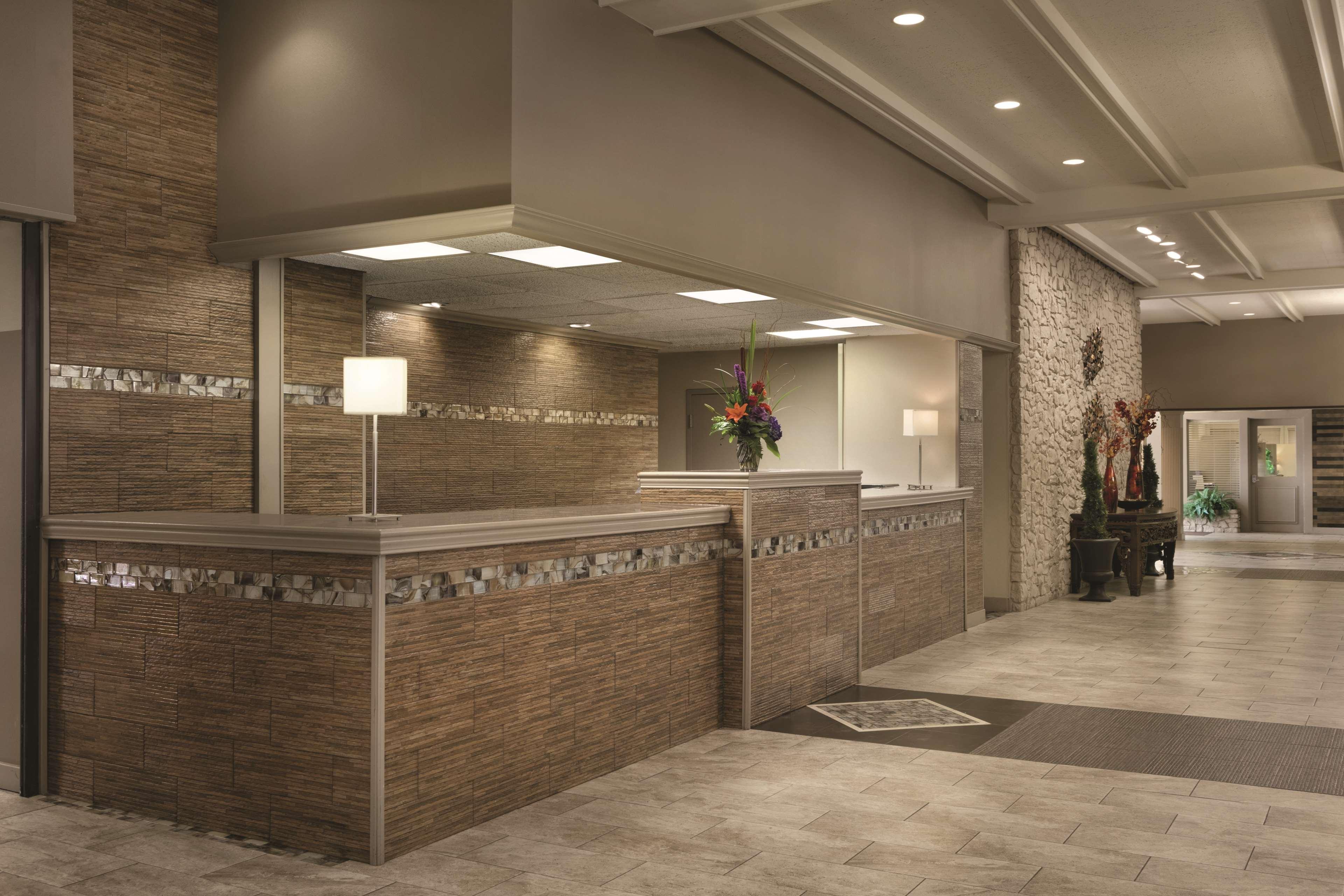 Radisson Hotel Louisville North Jeffersonville Interior foto